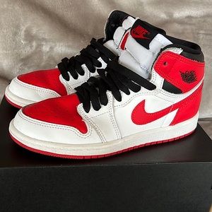 Jordan 1 Retro High OG University Red 2Y